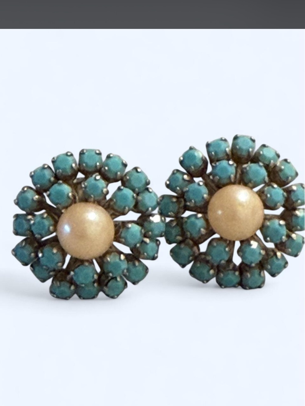 Vintage-Inspired Turquoise Flower Cluster clip on Earrings with pearl Center